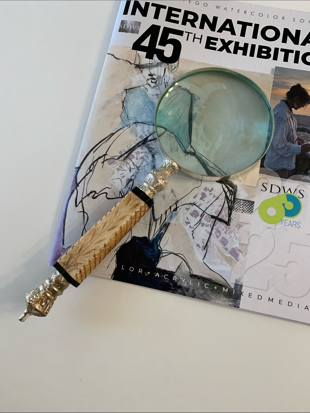 4” Wide Magnifying Glass - Picture 9 of 11
